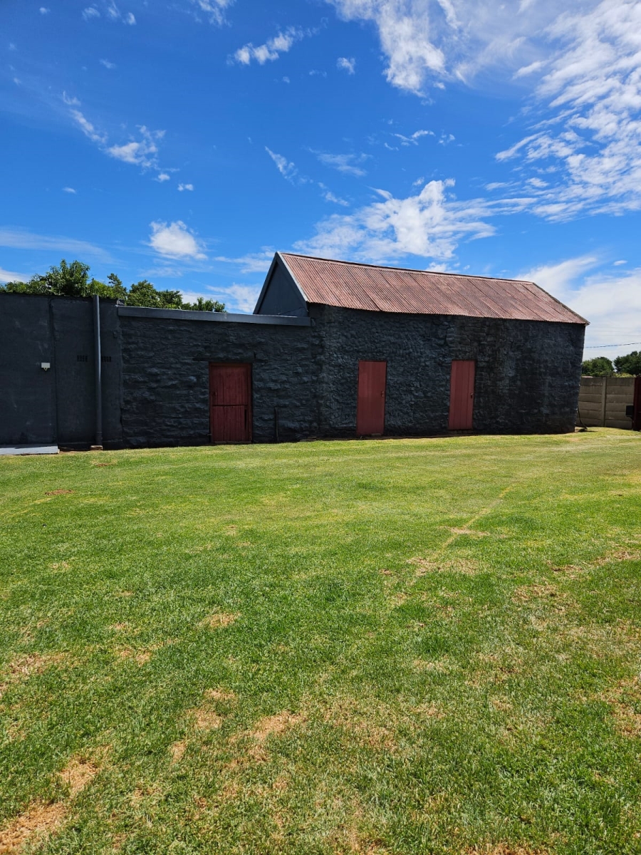 5 Bedroom Property for Sale in Villiers Free State